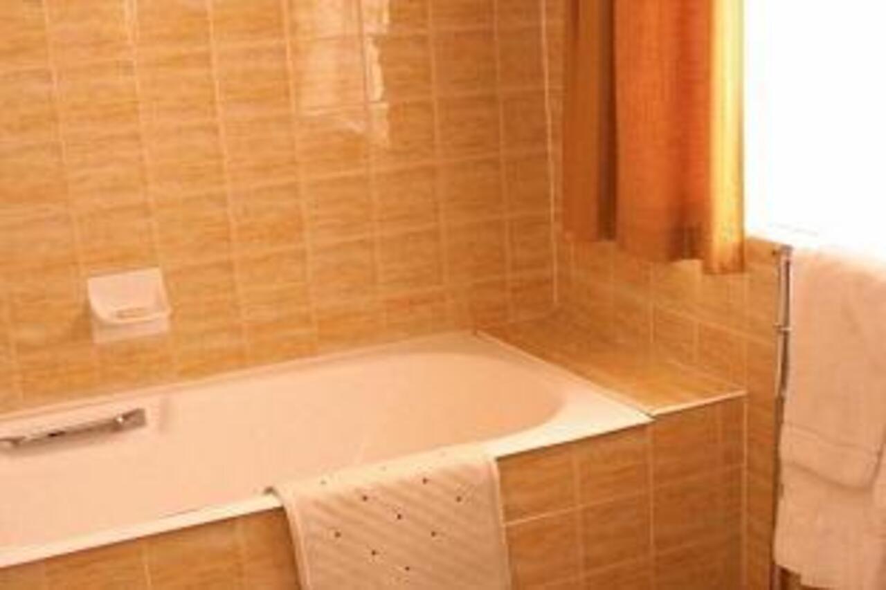 Stafford Hotel Saint Helier Bagian luar foto
