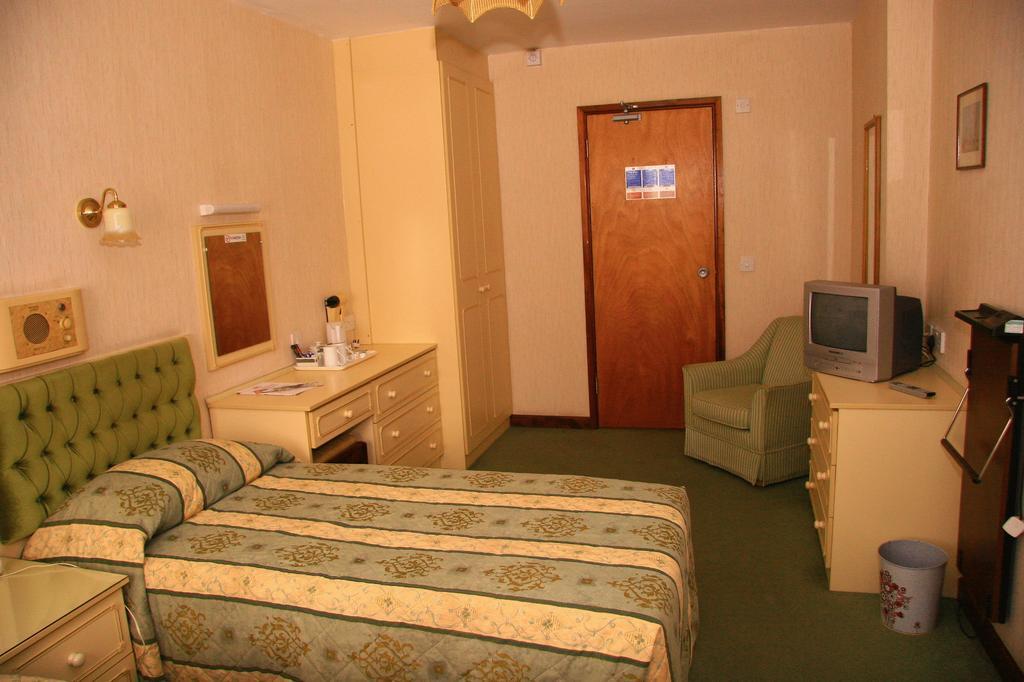 Stafford Hotel Saint Helier Bagian luar foto