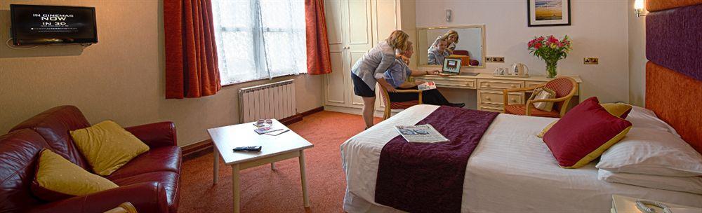 Stafford Hotel Saint Helier Bagian luar foto