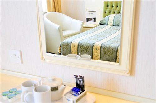 Stafford Hotel Saint Helier Bagian luar foto